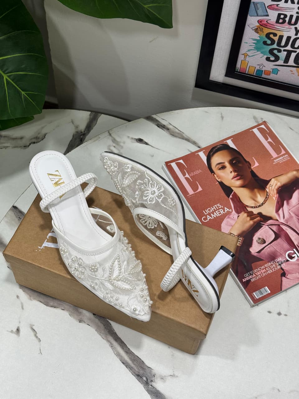 Z EMBROIDERY HEELS