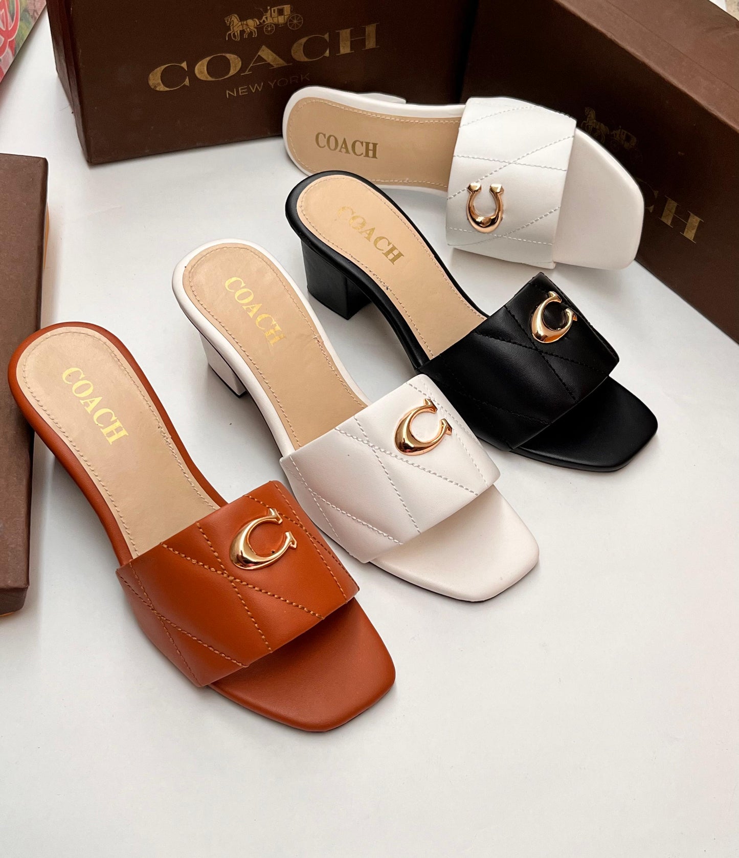 CHIC HEELS